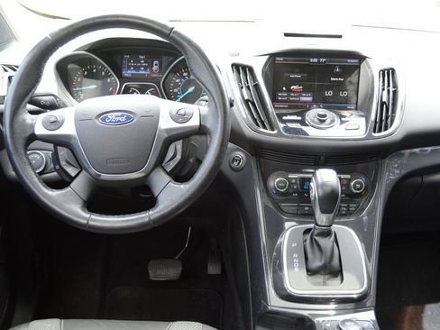 Used 2013 Ford Escape Titanium w/ Parking Technology Pkg AWD/4WD image 19