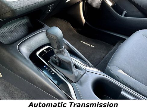 Used 2024 Toyota Corolla LE image 18