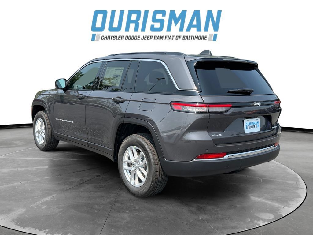 New 2026 Jeep Grand Cherokee Laredo X AWD/4WD image 4