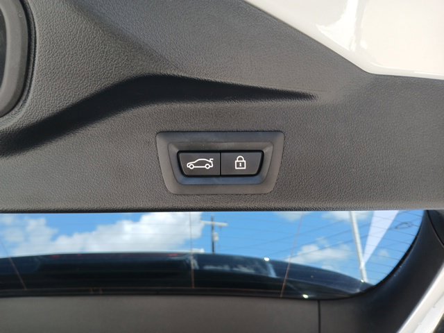 Used 2022 BMW X5 sDrive40i w/ Luxury Seating Package RWD image 10