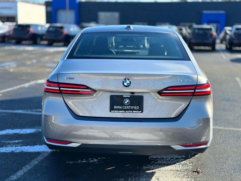 Certified 2025 BMW 530i xDrive image 5