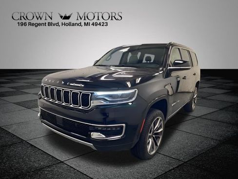 Used 2024 Jeep Wagoneer Series III w/ Premium Group I AWD/4WD image 3