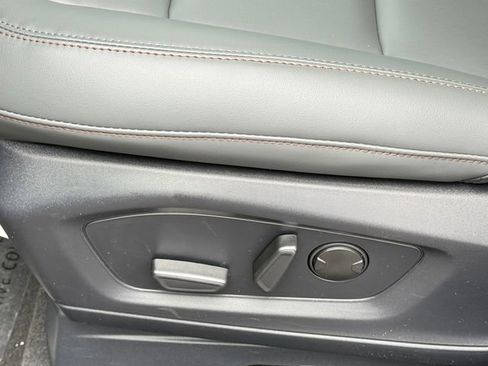 Used 2026 Ford Explorer Active w/ Active Comfort Package image 13