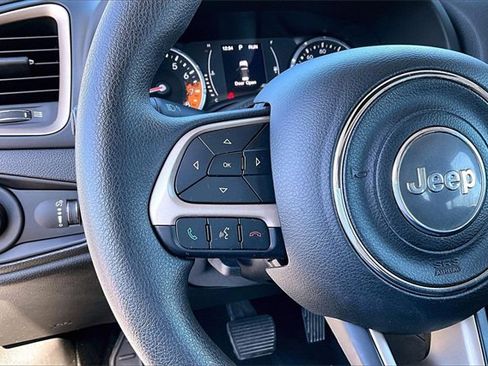 Used 2016 Jeep Renegade Sport w/ Power & Air Group image 10