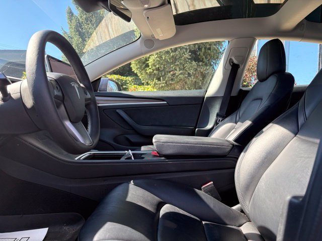 Used 2022 Tesla Model 3 Long Range AWD/4WD image 10