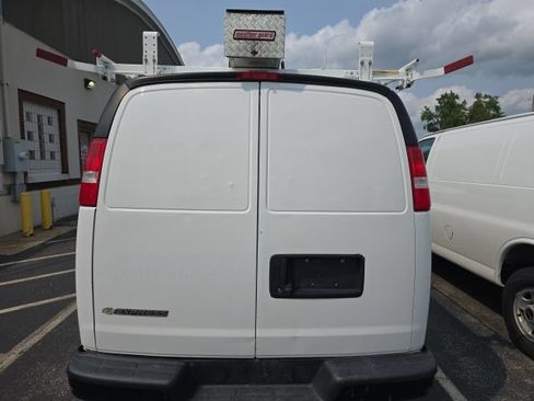 Used 2021 Chevrolet Express 2500 w/ Driver Convenience Package RWD image 5