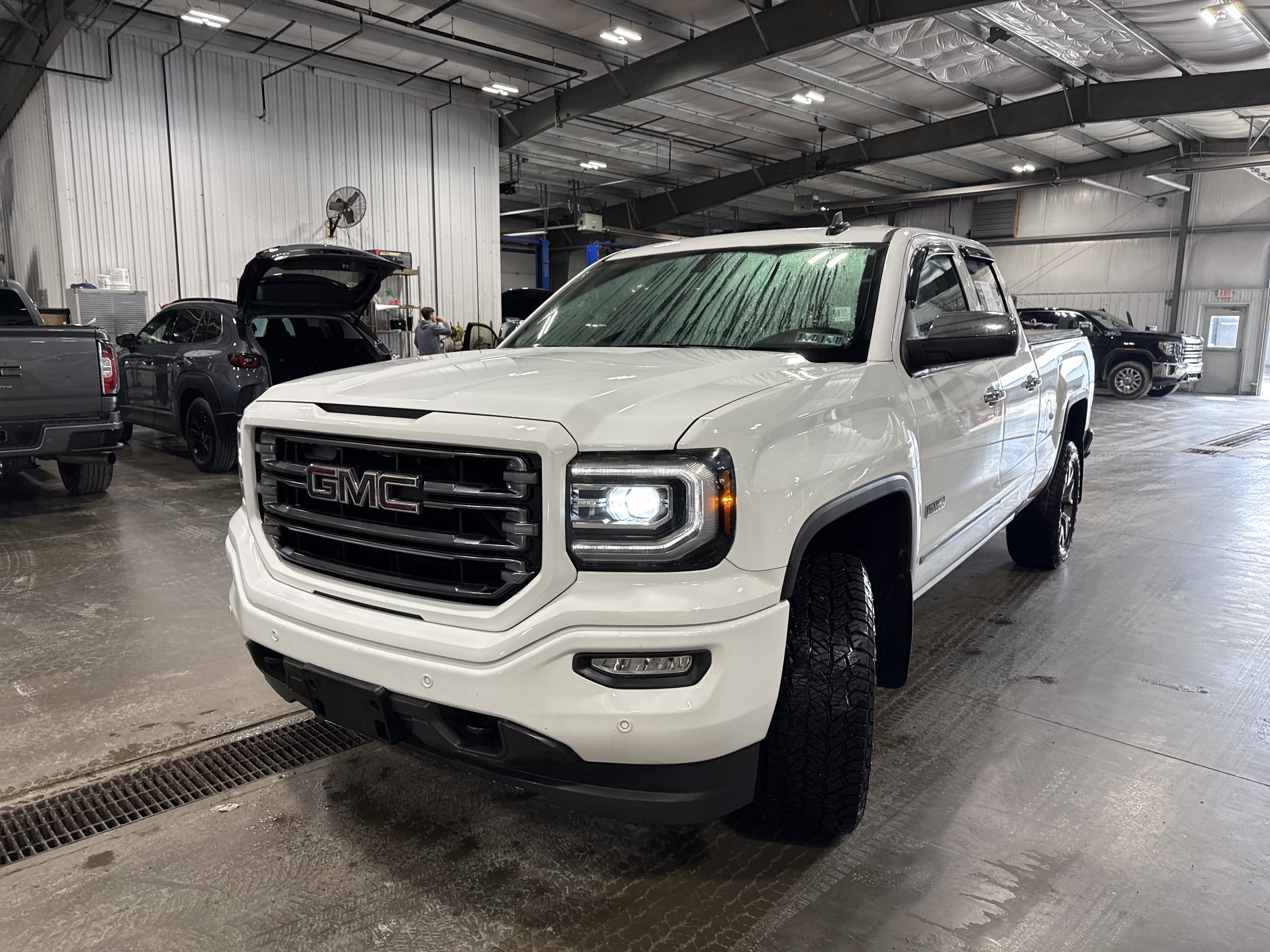 Used 2016 GMC Sierra 1500 SLT AWD/4WD image 6