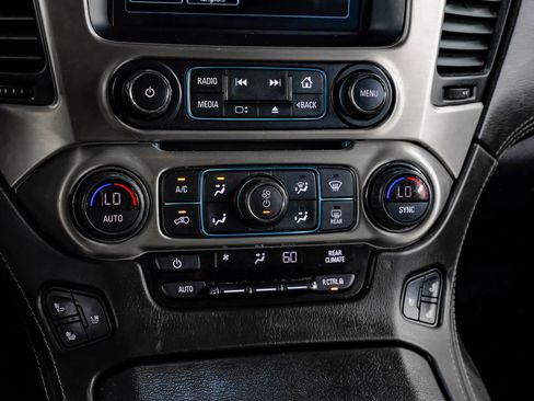 Used 2020 GMC Yukon XL Denali RWD image 33