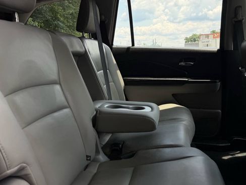 Used 2017 Honda Pilot EX-L image 11