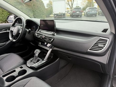 Used 2022 Kia Seltos SX image 37