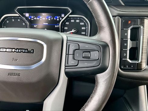 Used 2021 GMC Yukon XL Denali w/ LPO, Illumination Package AWD/4WD image 25