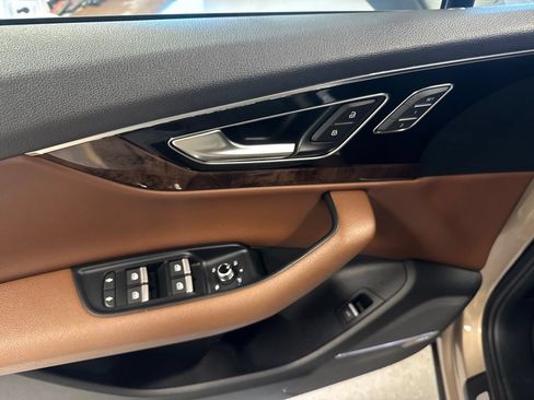 Used 2019 Audi Q7 3.0T Prestige w/ Prestige Package AWD/4WD image 6