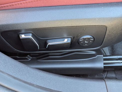 New 2026 BMW 330i xDrive Sedan w/ M Sport Package image 38