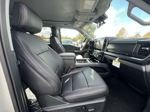 New 2025 Ford F250 Lariat w/ Lariat Ultimate Package image 26