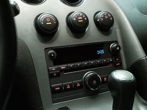 Used 2009 Pontiac Solstice GXP image 26