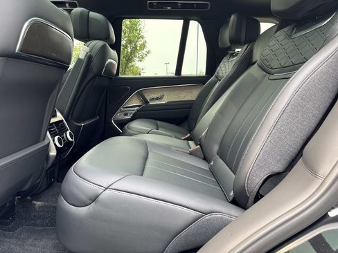 Certified 2024 Land Rover Range Rover SV AWD/4WD image 13