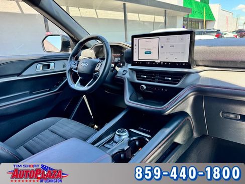 Used 2025 Ford Explorer ST-Line w/ ST-Line Street Pack AWD/4WD image 48