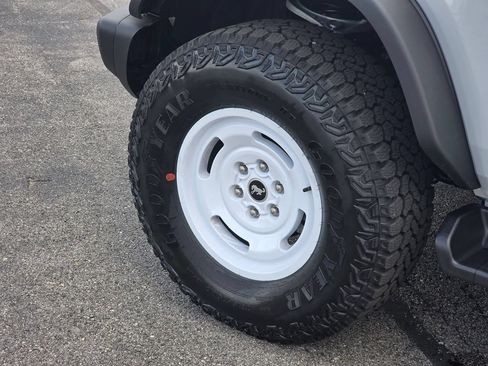 New 2026 Ford Bronco Heritage Edition AWD/4WD image 40