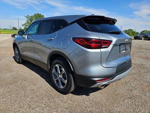Used 2025 Chevrolet Blazer LT AWD/4WD image 5