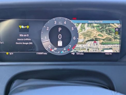 Used 2026 Land Rover Range Rover Velar Dynamic SE image 8