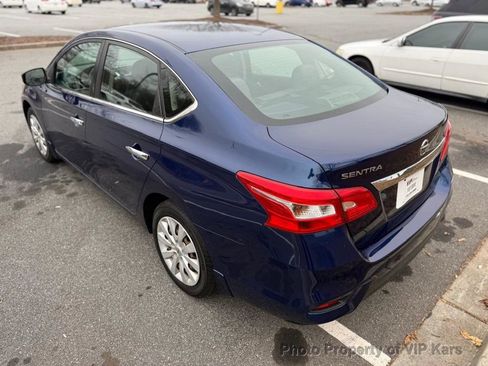 Used 2018 Nissan Sentra S image 7