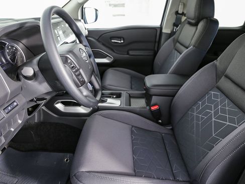 New 2025 Nissan Frontier SV image 32