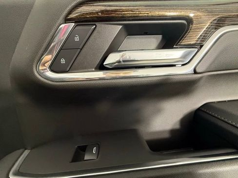 Used 2024 GMC Sierra 1500 Elevation image 35