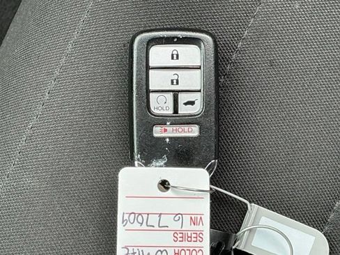 Used 2017 Honda CR-V EX image 19