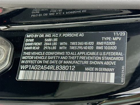 Used 2024 Porsche Macan S image 34