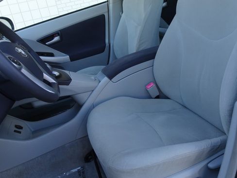 Used 2011 Toyota Prius Three image 11