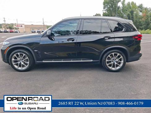 Used 2024 BMW X5 xDrive40i w/ Premium Package AWD/4WD image 6