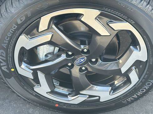 Certified 2023 Subaru Crosstrek 2.5i Limited AWD/4WD image 11