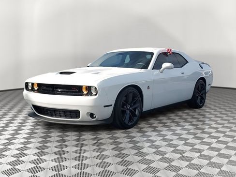 Used 2019 Dodge Challenger R/T Scat Pack image 3