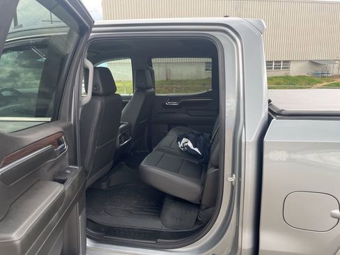 Used 2024 GMC Sierra 1500 SLT w/ SLT Convenience Package image 10