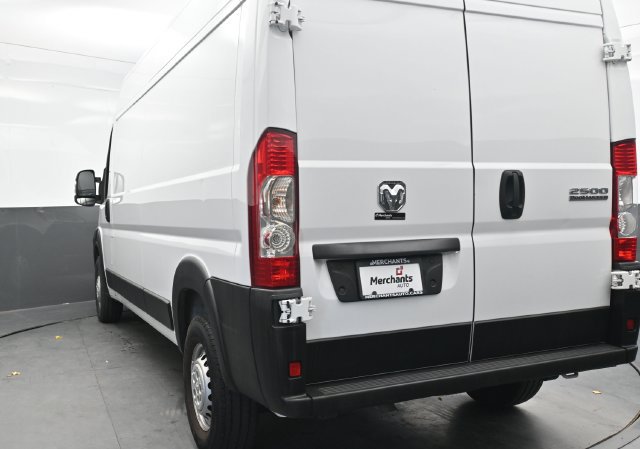 Used 2026 RAM ProMaster 2500 w/ Convenience Group FWD image 5