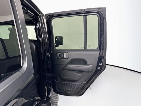 Used 2023 Jeep Wrangler Sahara w/ Cold Weather Group image 29