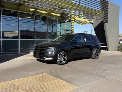 Used 2024 Kia Niro EX Touring