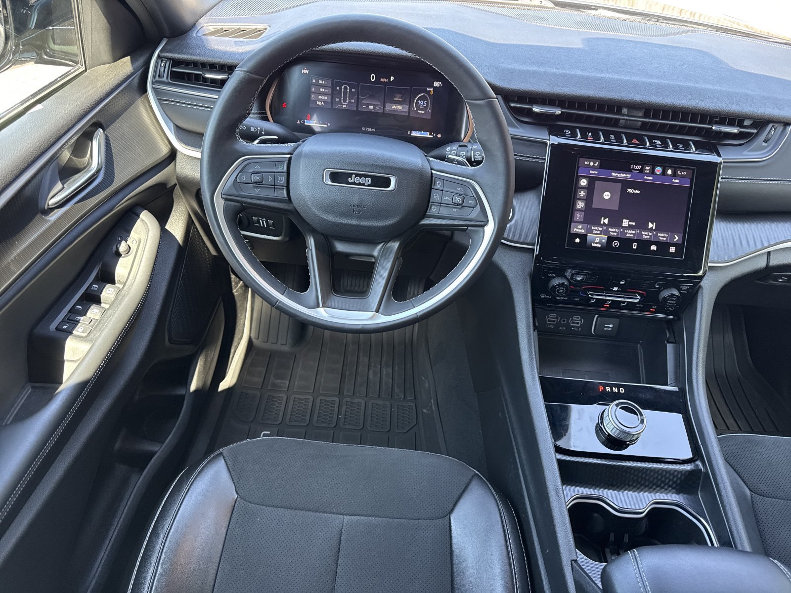 Used 2024 Jeep Grand Cherokee L Laredo AWD/4WD image 15