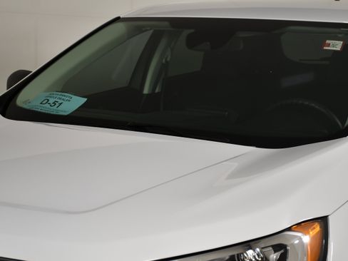 Used 2023 Ford Edge SE image 12