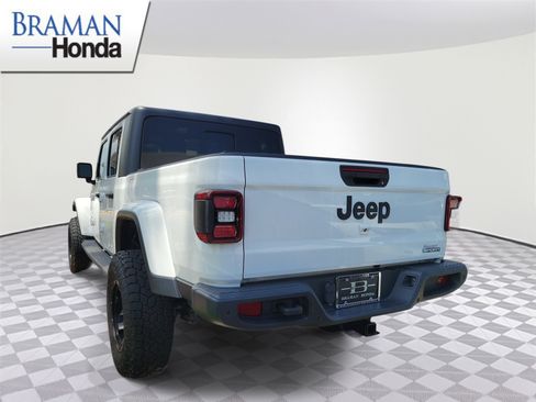 Used 2021 Jeep Gladiator Sport AWD/4WD image 3