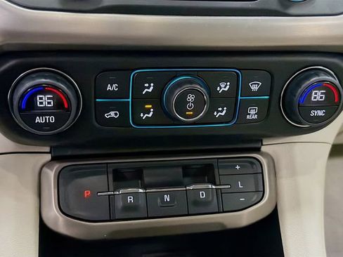 Certified 2023 GMC Acadia Denali w/ Denali Ultimate Package image 15