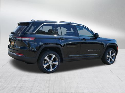 New 2026 Jeep Grand Cherokee Limited AWD/4WD image 7