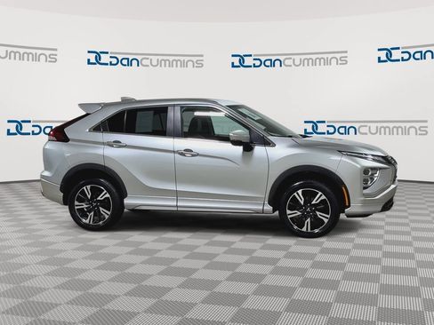 Used 2023 Mitsubishi Eclipse Cross SEL AWD/4WD image 9