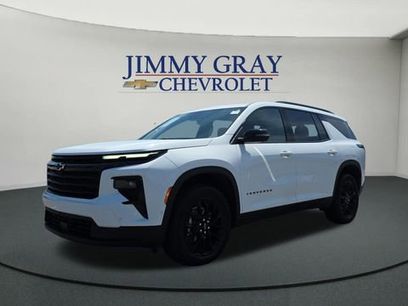 Used 2026 Chevrolet Traverse LT w/ Enhanced Driving Package