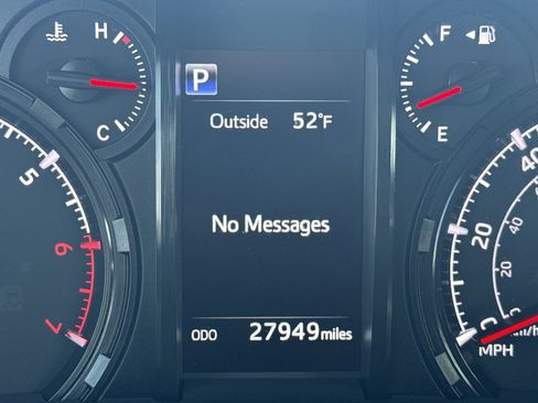 Used 2023 Toyota 4Runner SR5 Premium image 11