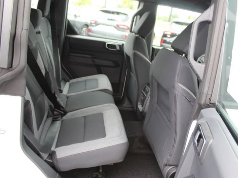 New 2025 Ford Bronco 4-Door image 15