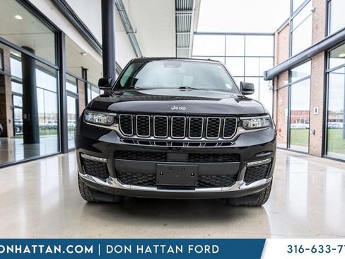 Used 2022 Jeep Grand Cherokee L Limited w/ Trailer Tow Group (B) AWD/4WD image 29