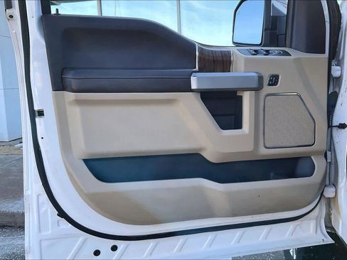 Used 2018 Ford F150 Lariat w/ Equipment Group 502A Luxury image 21