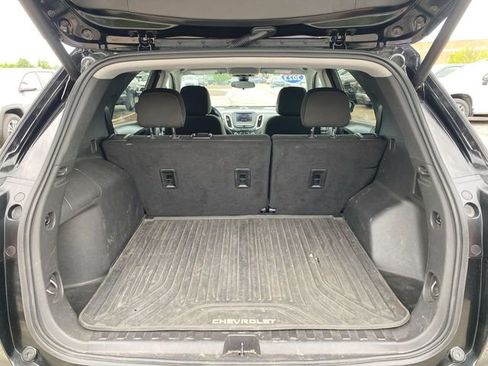 Used 2023 Chevrolet Equinox LT FWD image 24