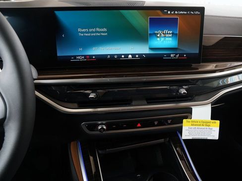 Used 2026 BMW X5 xDrive40i w/ Parking Assistance Package AWD/4WD image 14